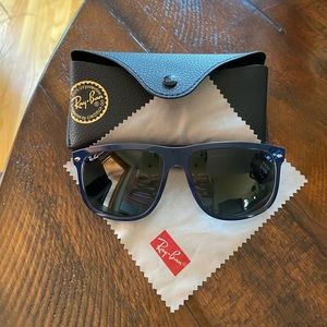 Ray Ban Sunglasses Classics Style Navy Perfect !!